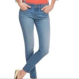 Vineyard Vines Light Wash Jeans